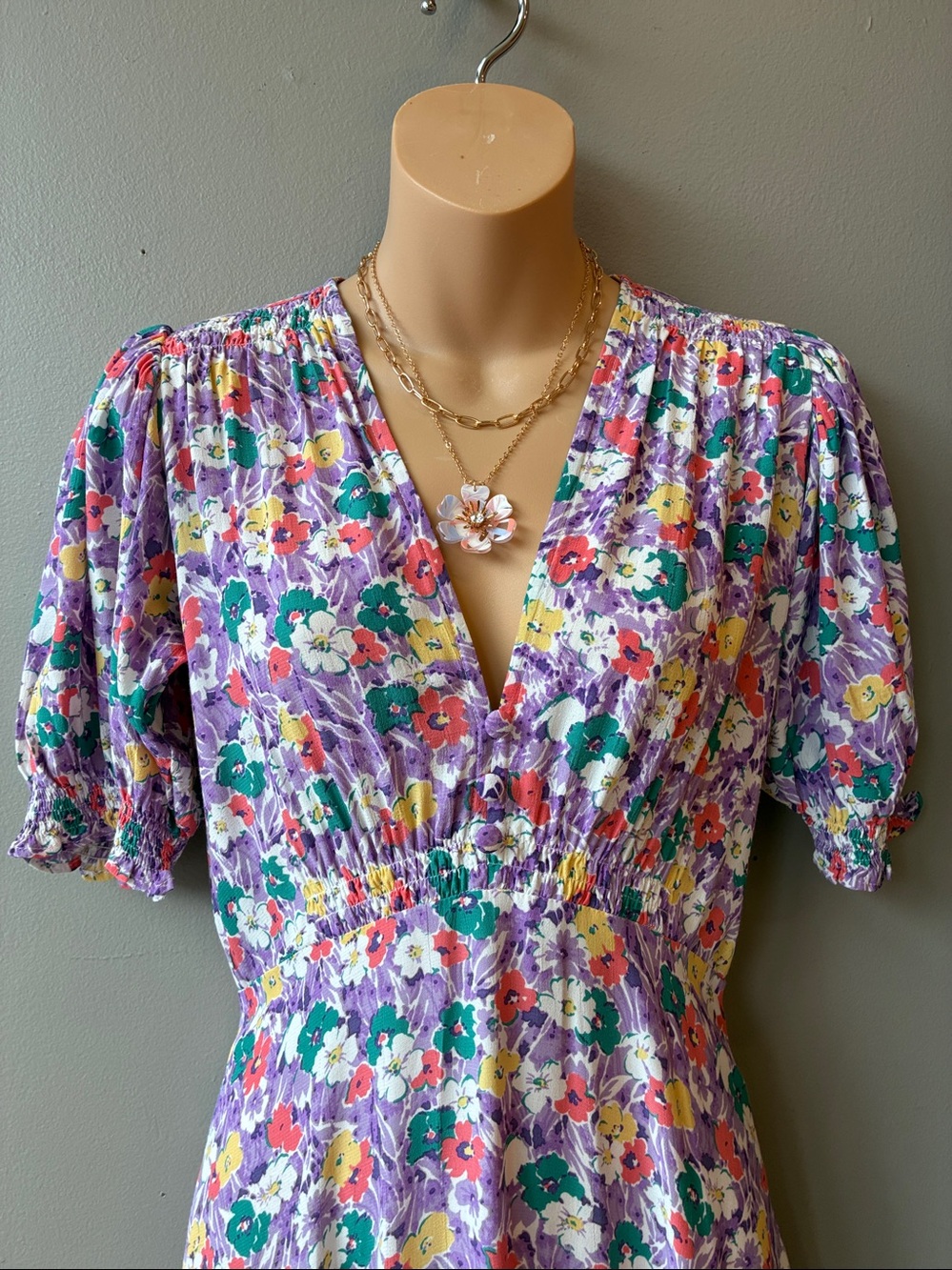 Faithful the Brand Marie Louise Floral V-Neck Midi Dress in Lavender, Size 2 - Picture 3 of 6